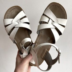 Salt Water sandals - w9
